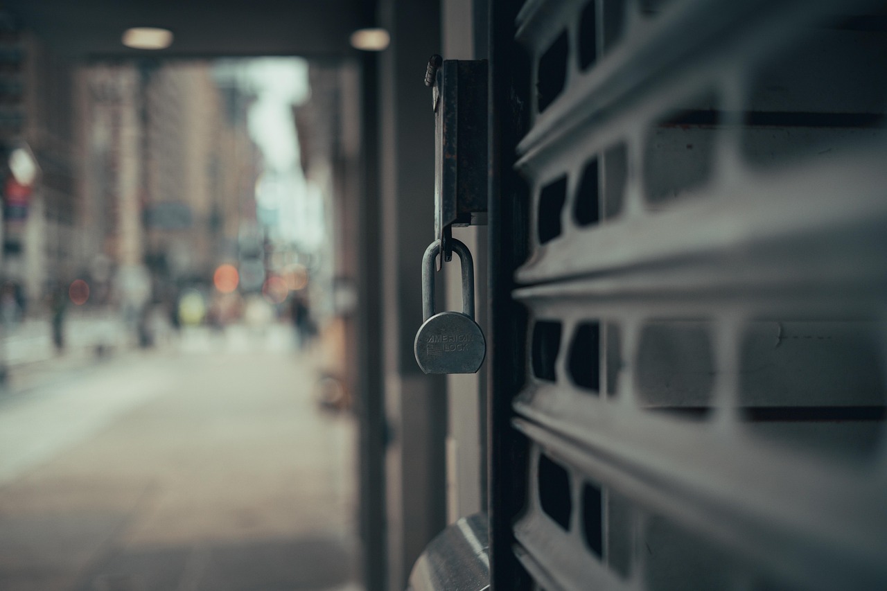 Padova, stop di 30 giorni a un bar in via dell’Internato Ignoto: licenza sospesa per motivi di ordine pubblico