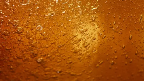 Colore ambra per pareti: come usarlo per creare ambienti caldi e coerenti