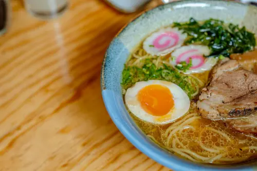 Ramen: ingredienti, preparazione del brodo e come farlo in casa
