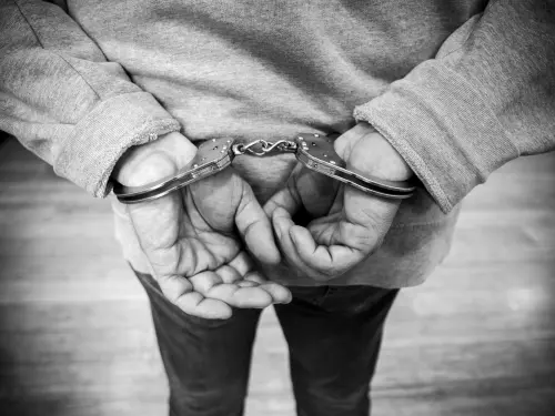 Padova, 32enne arrestato all’Arcella con oltre 40 grammi di hashish