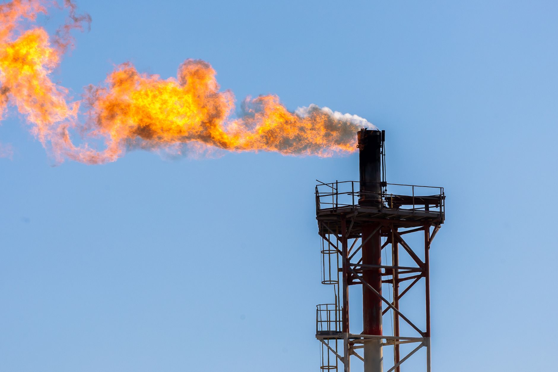 Gas flaring in Ecuador, studio dell’Università di Padova: 47 nuovi siti